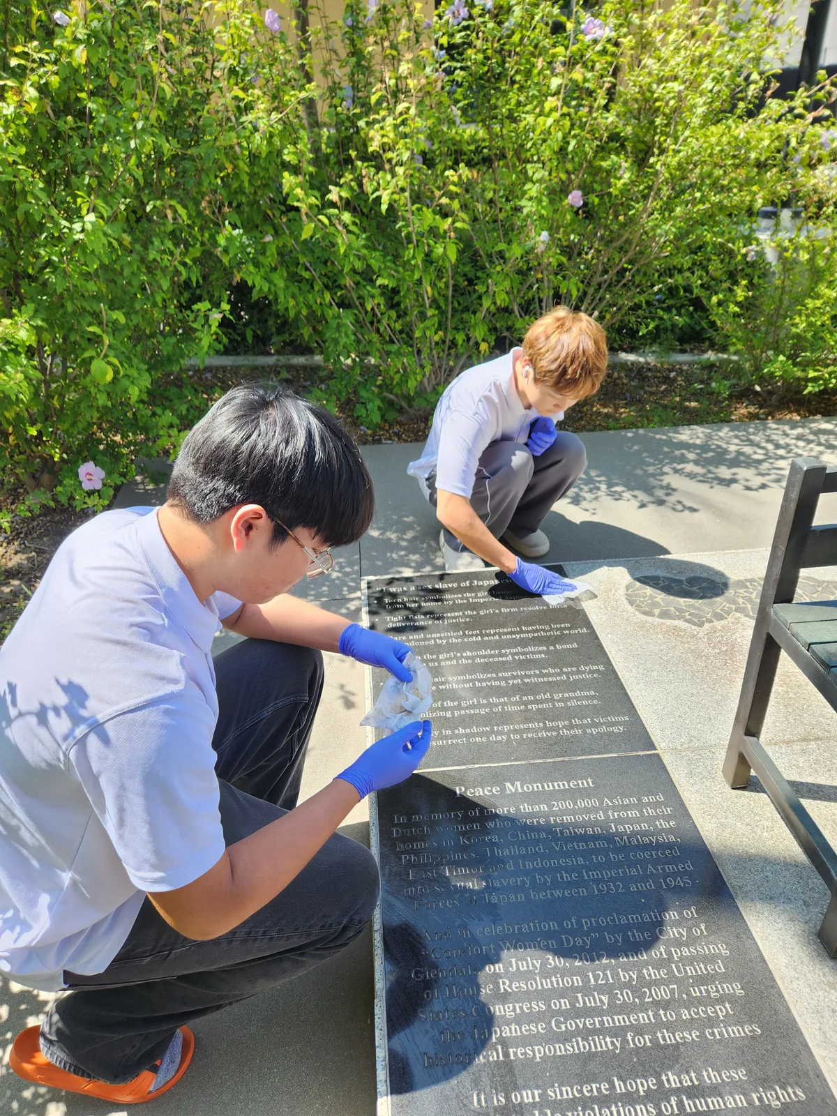 Cleaning the Peace Monument